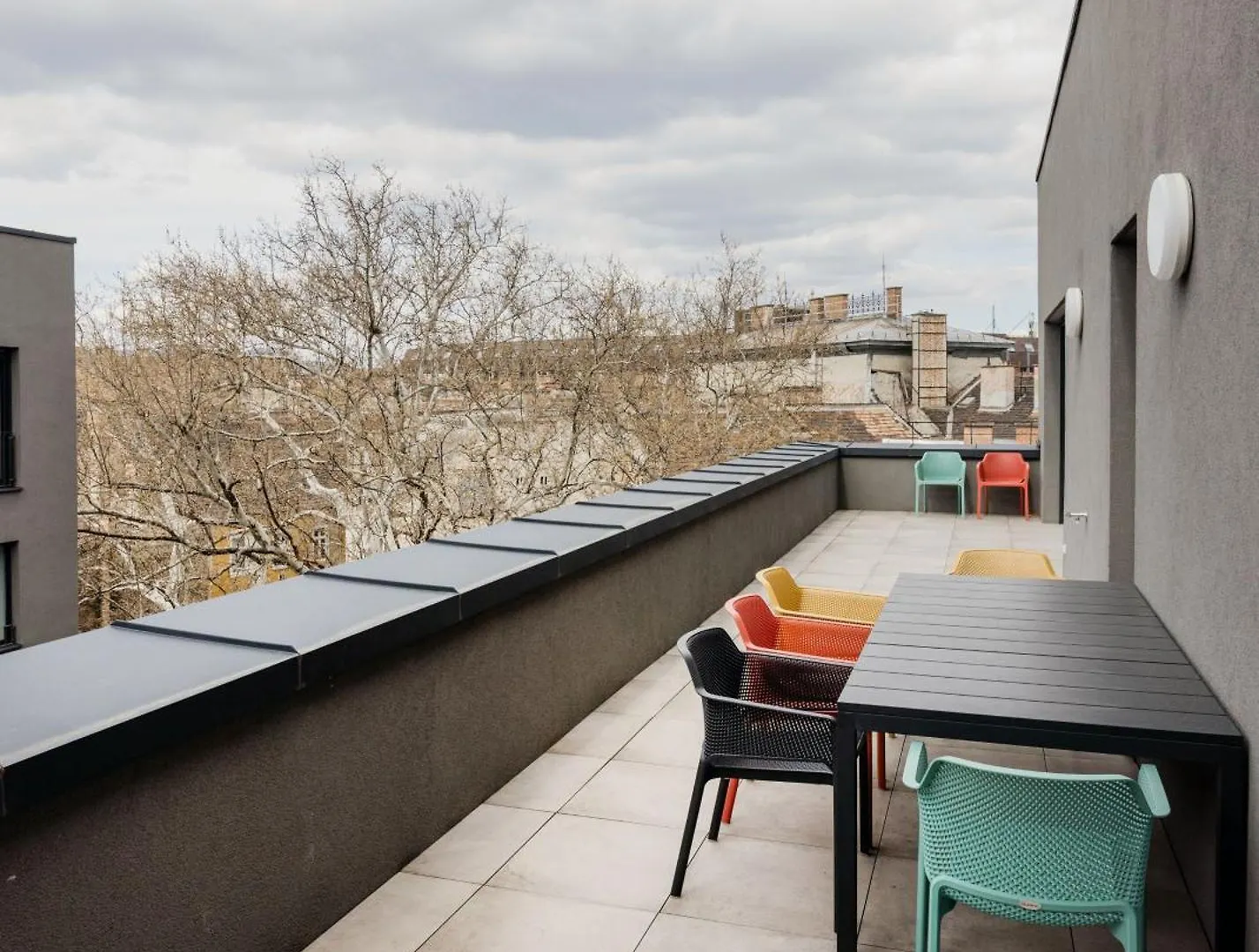 アパート Penthouse With City View And Parking For Two ブダペスト ハンガリー