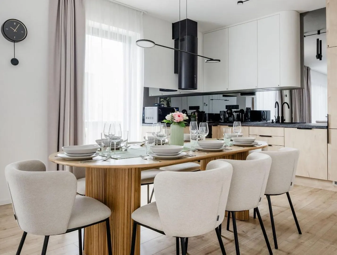 Penthouse With City View And Parking For Two Budapest Ungheria