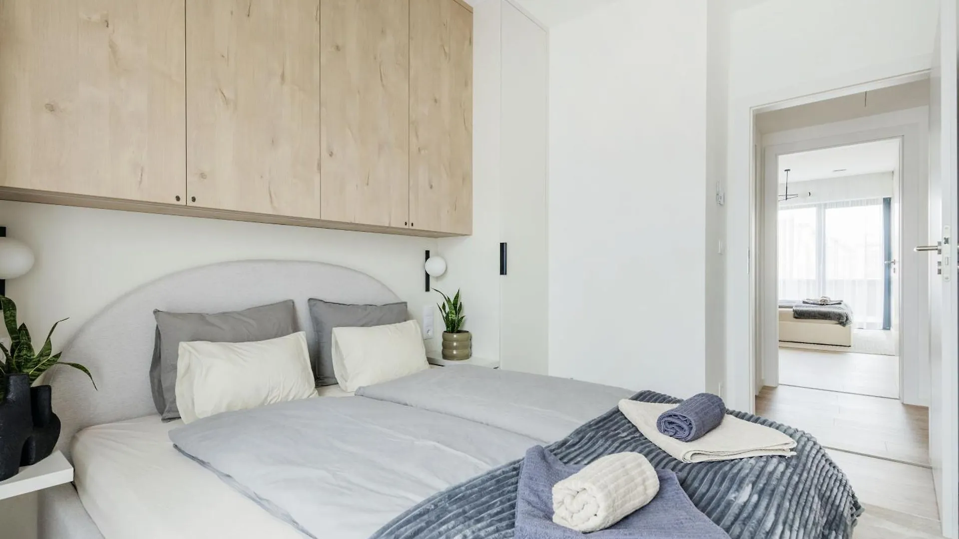 Penthouse With City View And Parking For Two Budapest