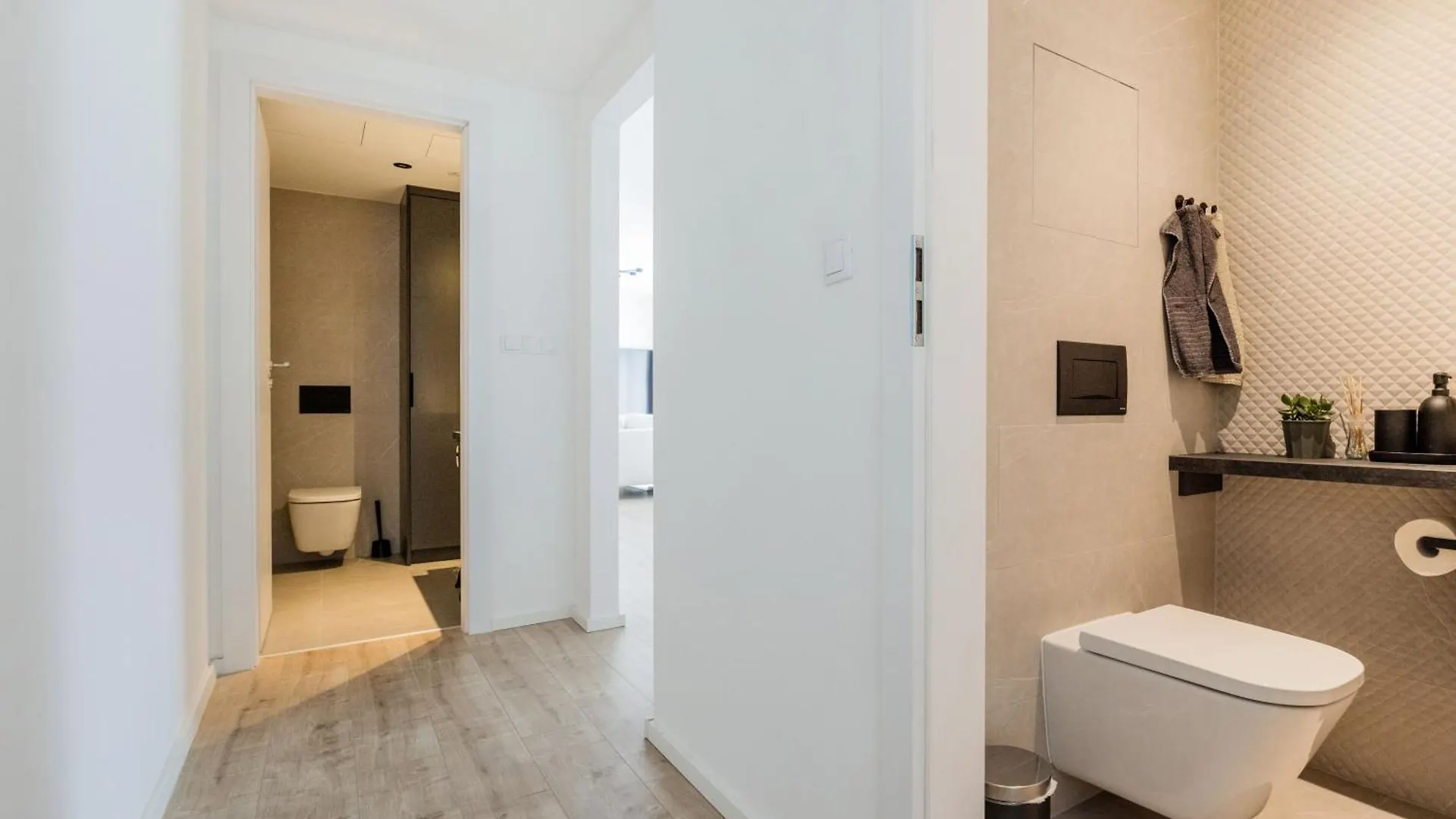 Penthouse With City View And Parking For Two Budapest 0*,  Ungheria